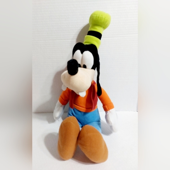 Disney Store Goofy Plush Soft Stuffed Animal Embroidered 20" with clothes - Picture 1 of 6